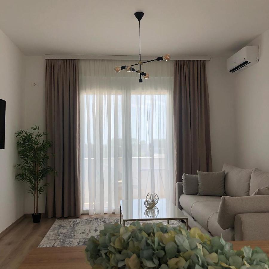 Apartments Azur 1 Ulcinj Zewnętrze zdjęcie